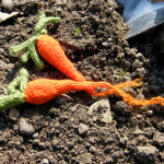 Knitted Carrots
